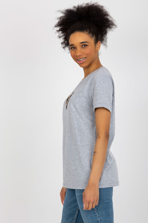 Šedé dámské tričko s výřezem srdce