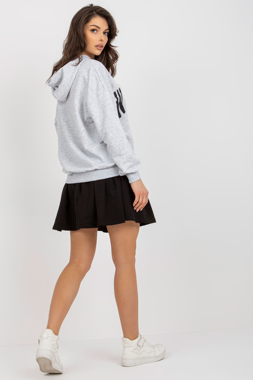 Šedá dvoudílná mikina s potiskem Šedá dvoudílná mikina s potiskem