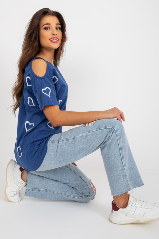 Tmavě modrá dámská halenka s potiskem... Tmavě modrá dámská halenka s potiskem...