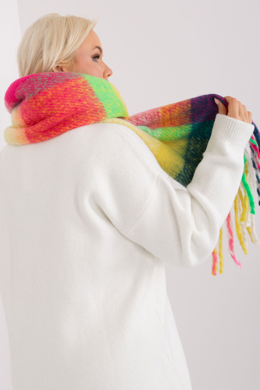 Szalik-AT-SZ-2313.31-różowy