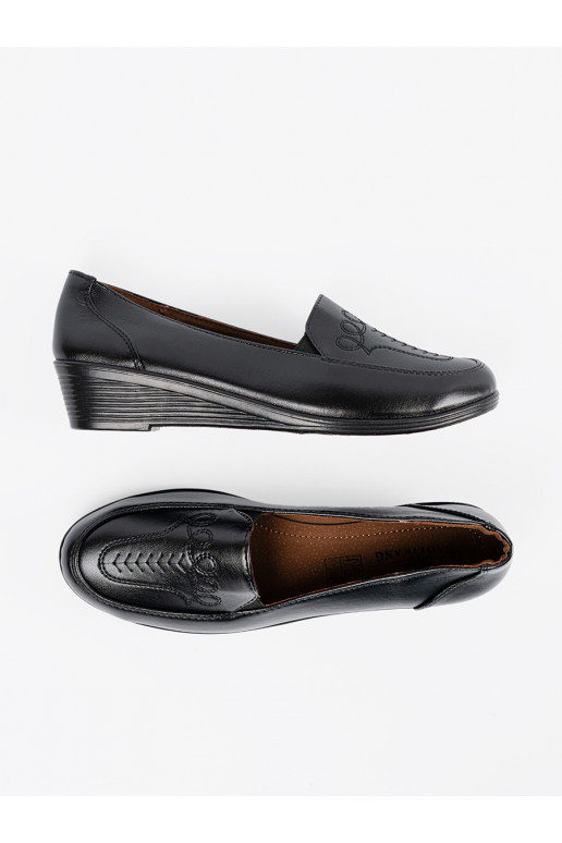 Dámské tenisky z ozdobnym haftem Dámské tenisky z ozdobnym haftem