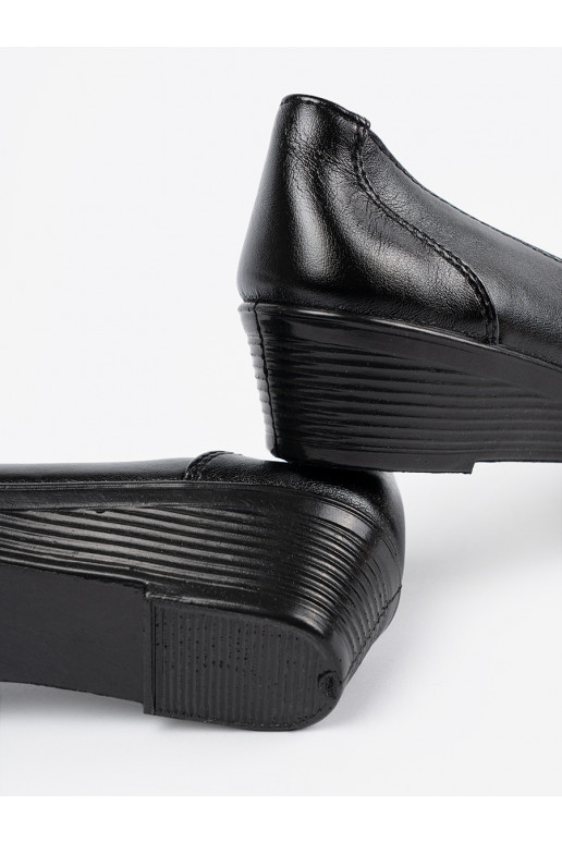 Dámské tenisky z ozdobnym haftem Dámské tenisky z ozdobnym haftem