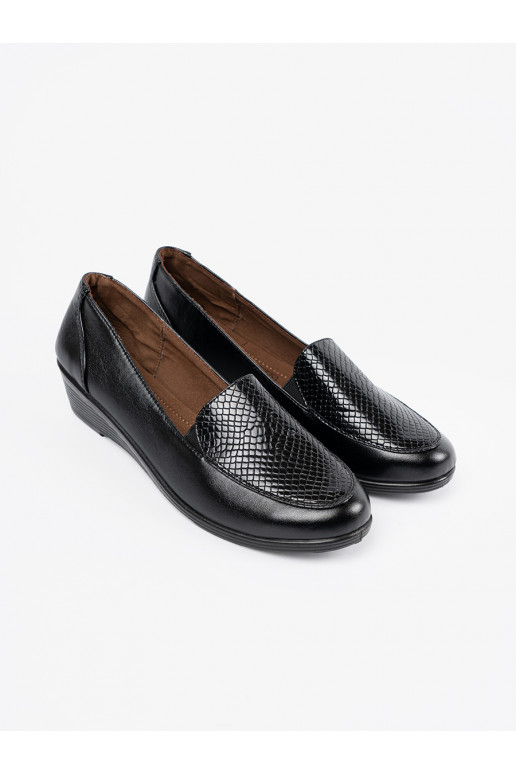 Dámské tenisky z fakturą skóry węża Dámské tenisky z fakturą skóry węża