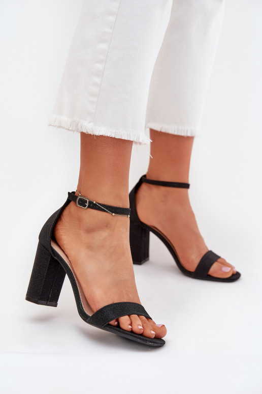 se třpytkami Dámské sandály na vysokém podpatku Černé Kavina