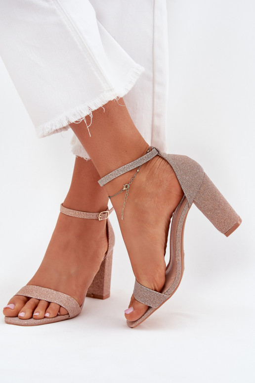 se třpytkami Dámské sandály na vysokém podpatku růžově zlatá Kavina