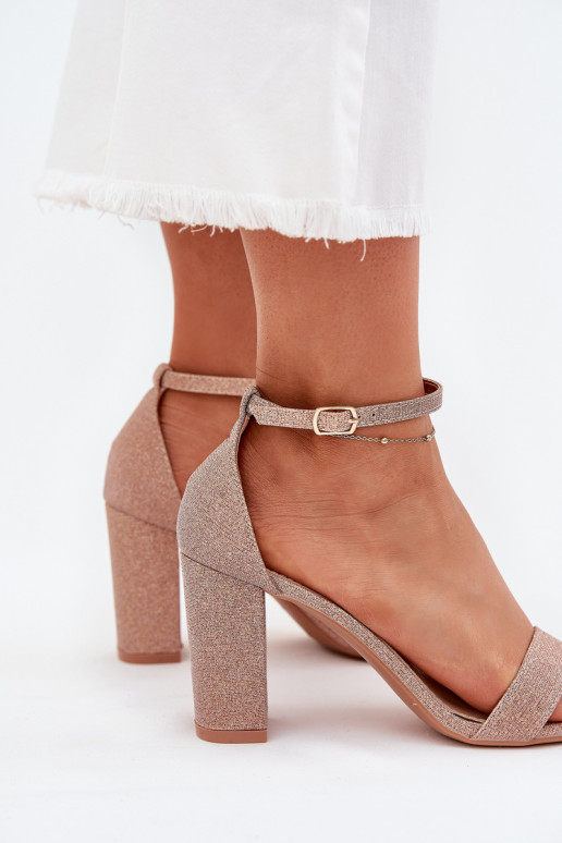 se třpytkami Dámské sandály na vysokém podpatku růžově zlatá Kavina