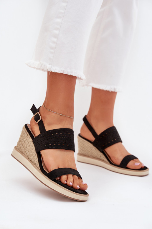 Dámské sandály s ažurovými prvky   Černé Zolira