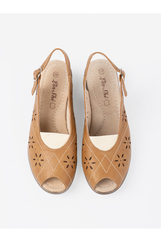 karamelová barva  sandály  karamelová barva  sandály