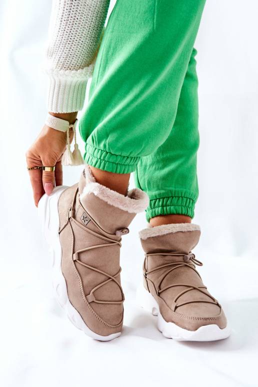 Nööpidega lumesaapad voodriga beeži... Nööpidega lumesaapad voodriga beeži...