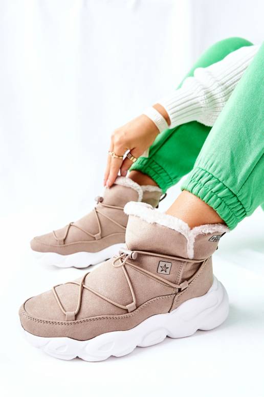 Nööpidega lumesaapad voodriga beeži... Nööpidega lumesaapad voodriga beeži...