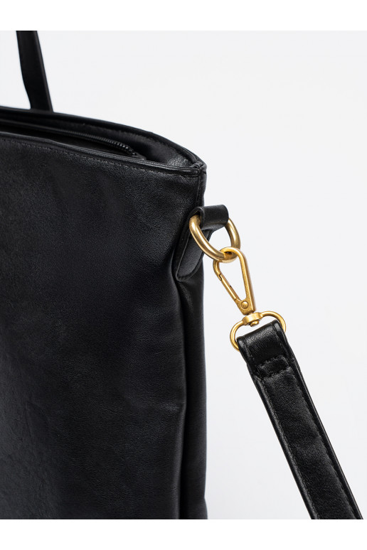 černá kabelka ze mi elementami