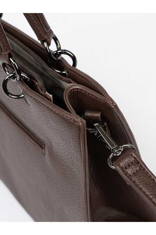 ka kawowa z tłoczonym napisem