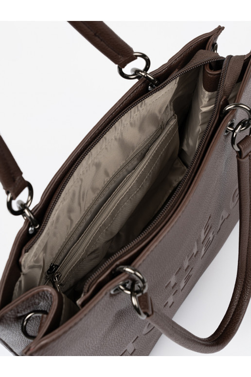 ka kawowa z tłoczonym napisem