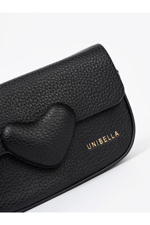 Kobieca kabelka  z dekoracyjnym zapięciem