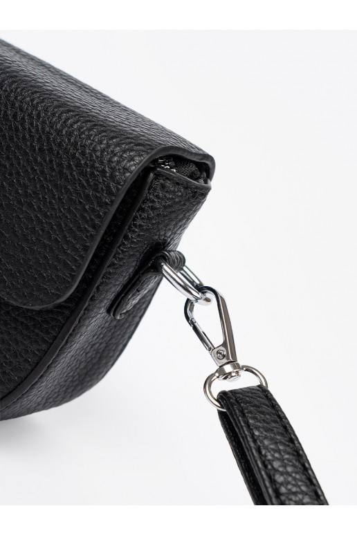 Kobieca kabelka  z dekoracyjnym zapięciem