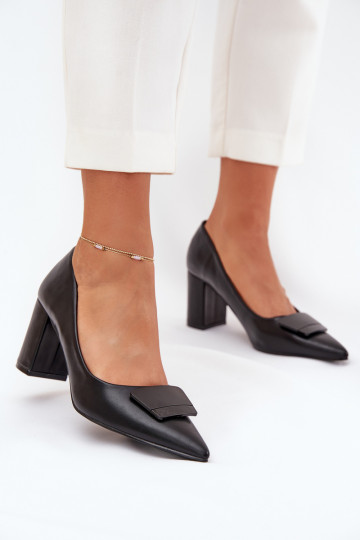 Obuv s podpatky s ornamenty Černé Celira