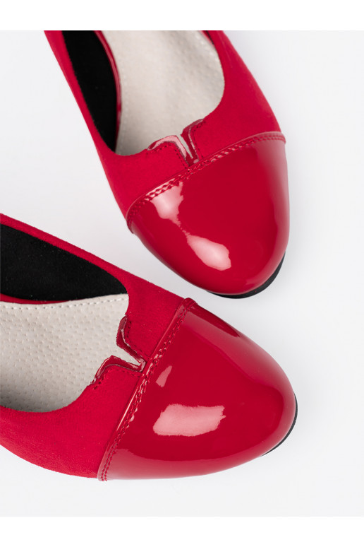 červené vysoké podpatky z lakierowanym noskiem červené vysoké podpatky z lakierowanym noskiem