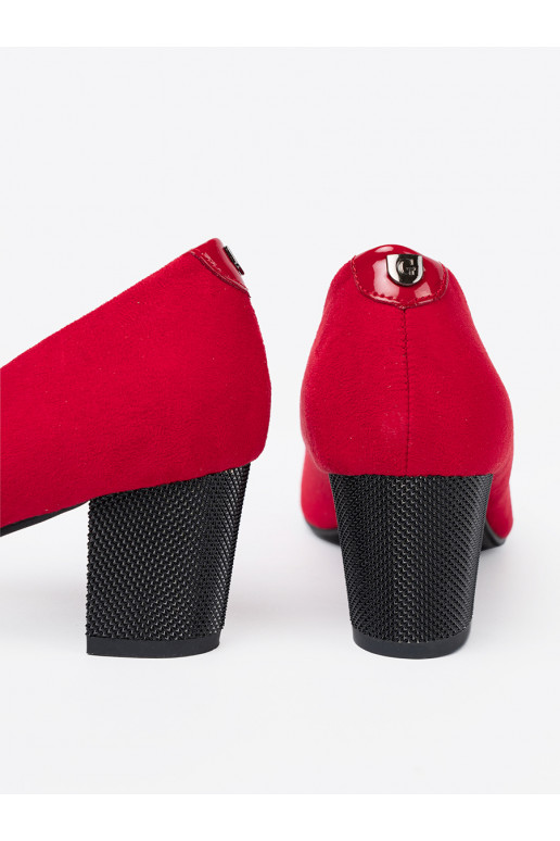 červené vysoké podpatky z lakierowanym noskiem červené vysoké podpatky z lakierowanym noskiem