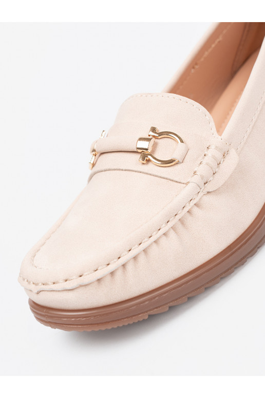 béžové mokasíny  z ozdobnym łańcuszkiem béžové mokasíny  z ozdobnym łańcuszkiem