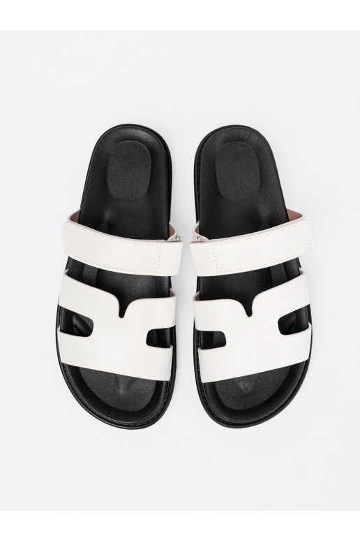 Komfortowe bílé Pantofle s platformou Komfortowe bílé Pantofle s platformou