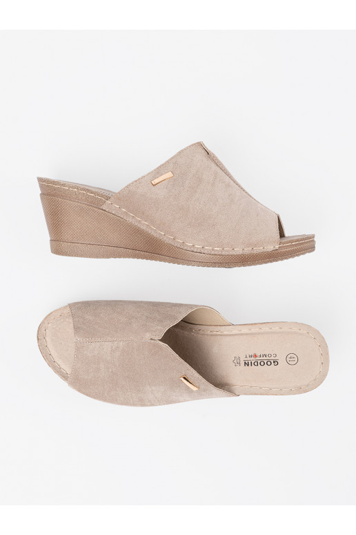 béžové  Pantofle s platformou béžové  Pantofle s platformou