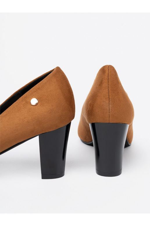 ze semiše vysoké podpatky  karmel