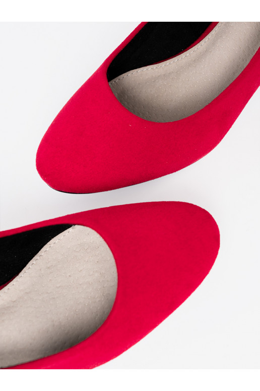 červené vysoké podpatky na m słupku červené vysoké podpatky na m słupku