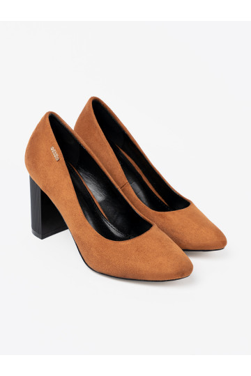 hnědá vysoké podpatky s černou podrážkou 2