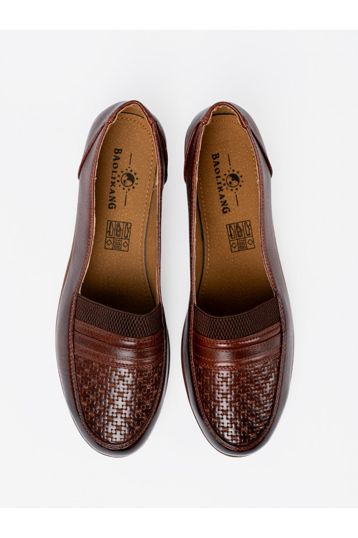 Dámské tenisky slip-on z fakturowanym noskiem Dámské tenisky slip-on z fakturowanym noskiem