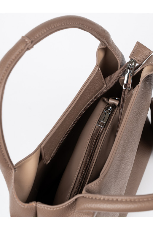  tmavé kabelka z kosmetyczką środku