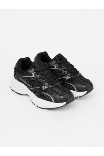 Černé Tenisky  i białą podeszwą 2