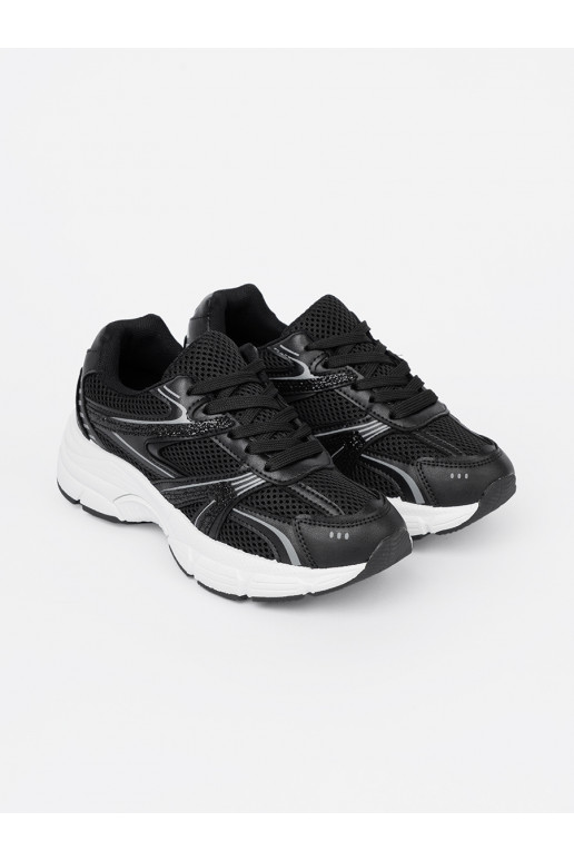 Černé Tenisky  i białą podeszwą