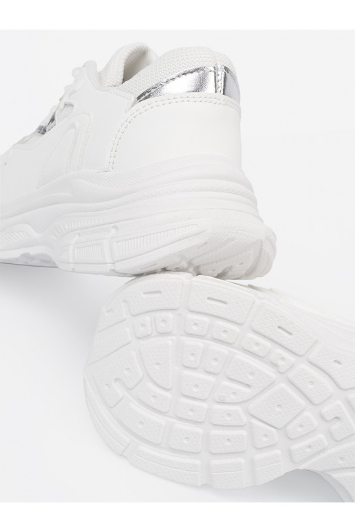 bílé sportovní obuvy z ozdobnym akcentem