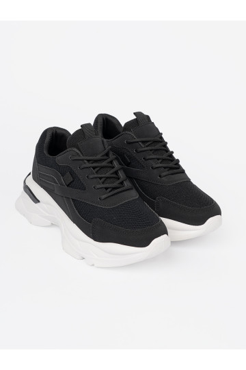 Černé  Tenisky na grubej bíléj podeszwie 2