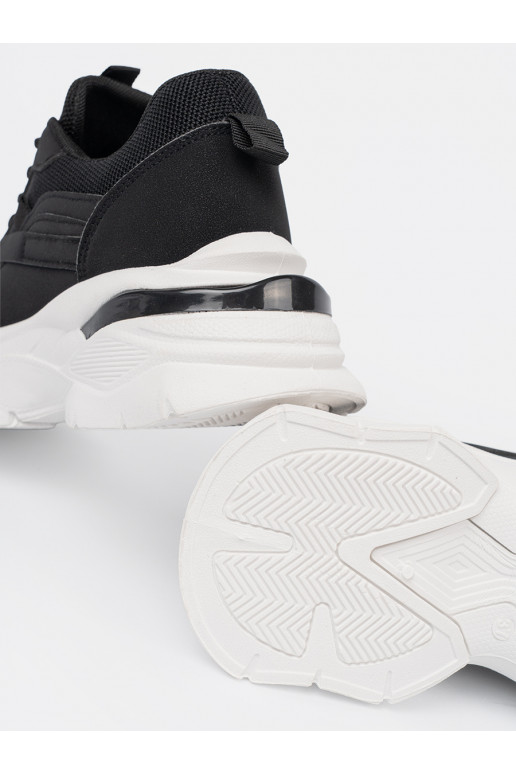 Černé  Tenisky na grubej bíléj podeszwie