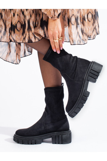 Černé boty ze semiše  2