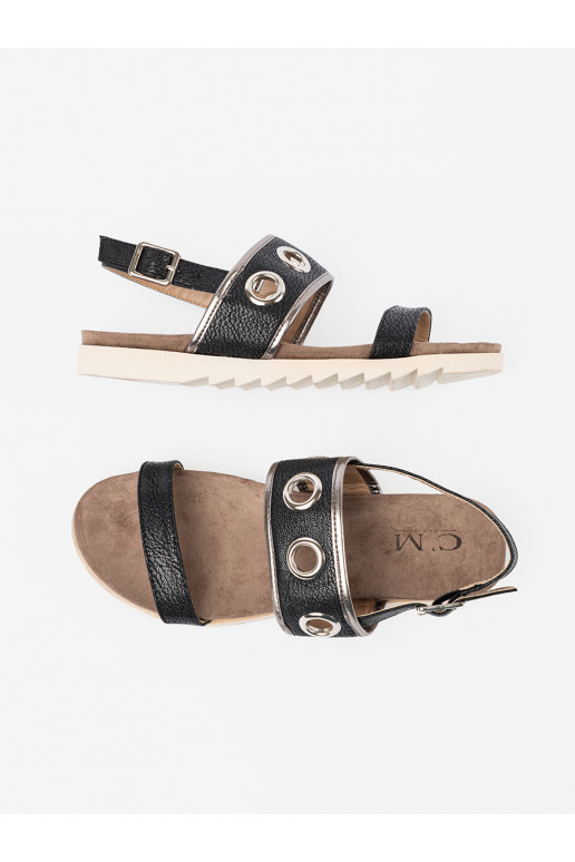 Černé sandály z ozdobnymi metalowymi kółkami Černé sandály z ozdobnymi metalowymi kółkami