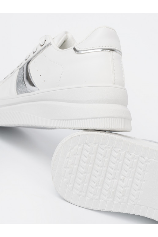 bílé Tenisky z m m akcentem