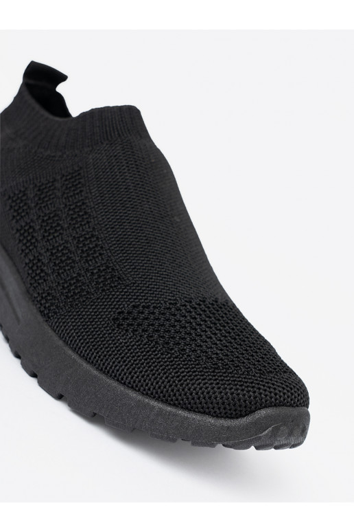 Černé sportovní obuvy slip-on z siateczkową cholewką