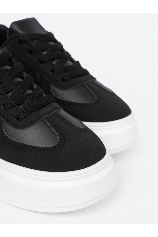 Černé Tenisky s masivním podpatkem  Černé Tenisky s masivním podpatkem