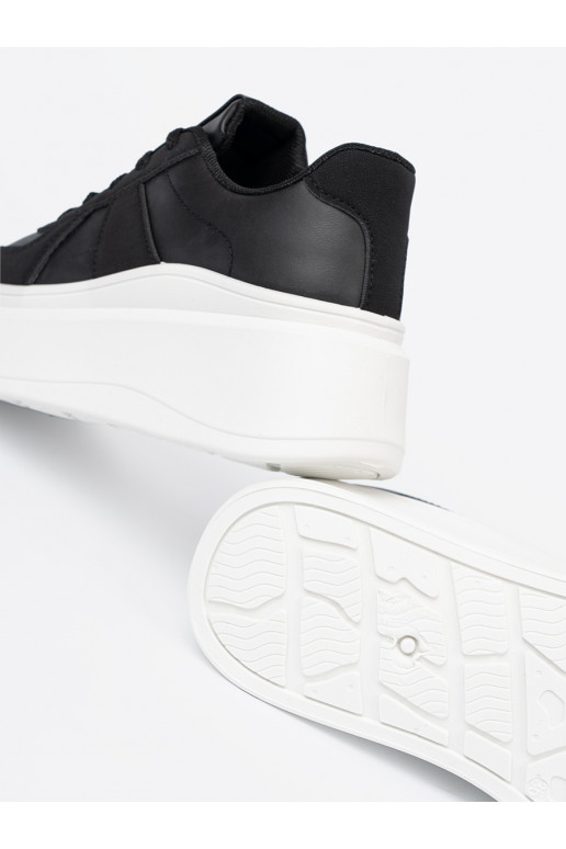 Černé Tenisky s masivním podpatkem  Černé Tenisky s masivním podpatkem