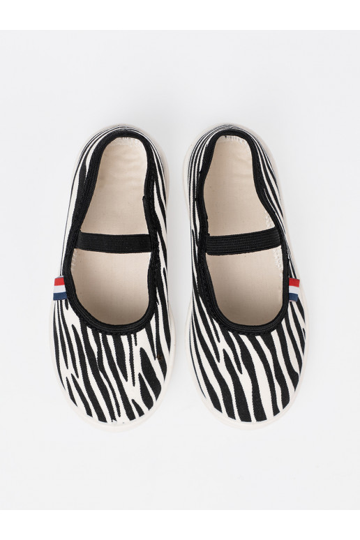 Černé abílé  boty  z motywem zebry