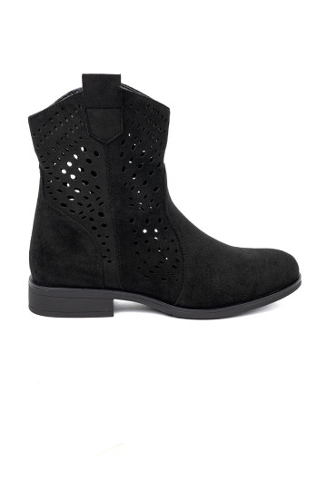 Černé boty  kowbojskim stylu