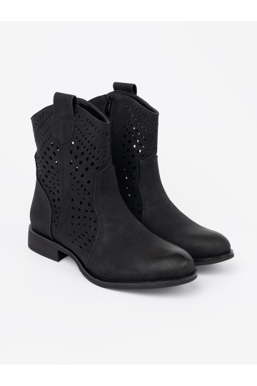 s ažurovými prvky Černé boty 2