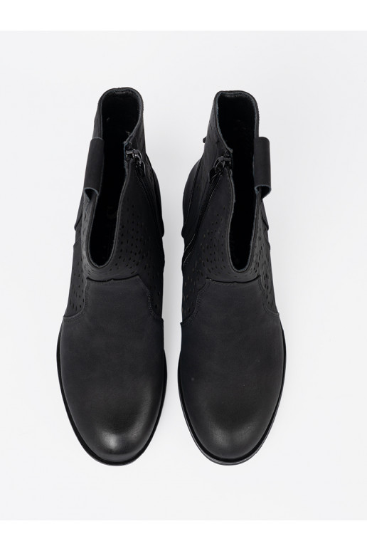 s ažurovými prvky Černé boty