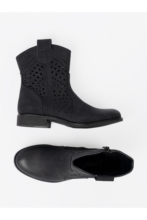 s ažurovými prvky Černé boty
