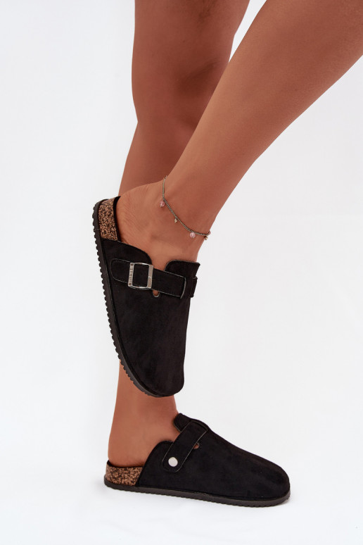 Pantofle   s platformou stříbrné barvy s přezkami Big Star SS274736 Černé