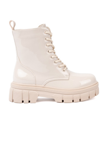 Dámské boty  odcieniu béžovém