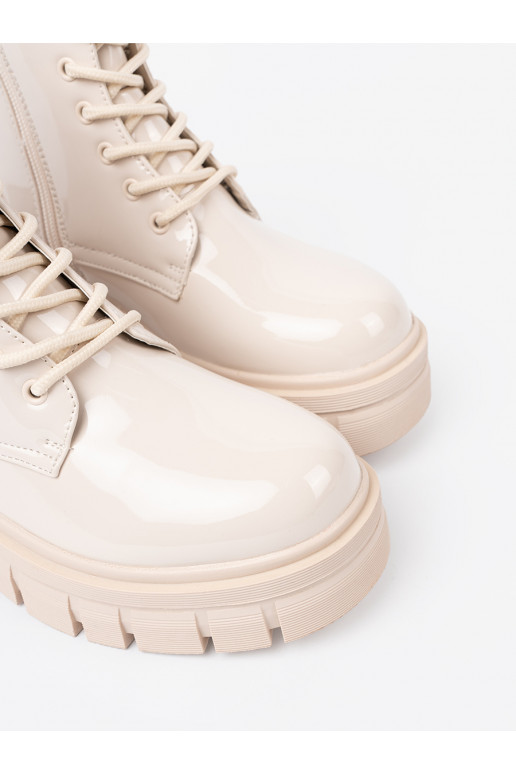  Dámské boty  odcieniu béžovém