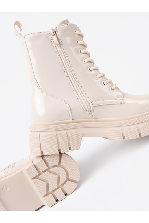  Dámské boty  odcieniu béžovém